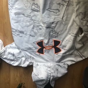 Snow camo UA hoodie